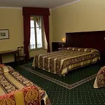 מלון Europalace 3*